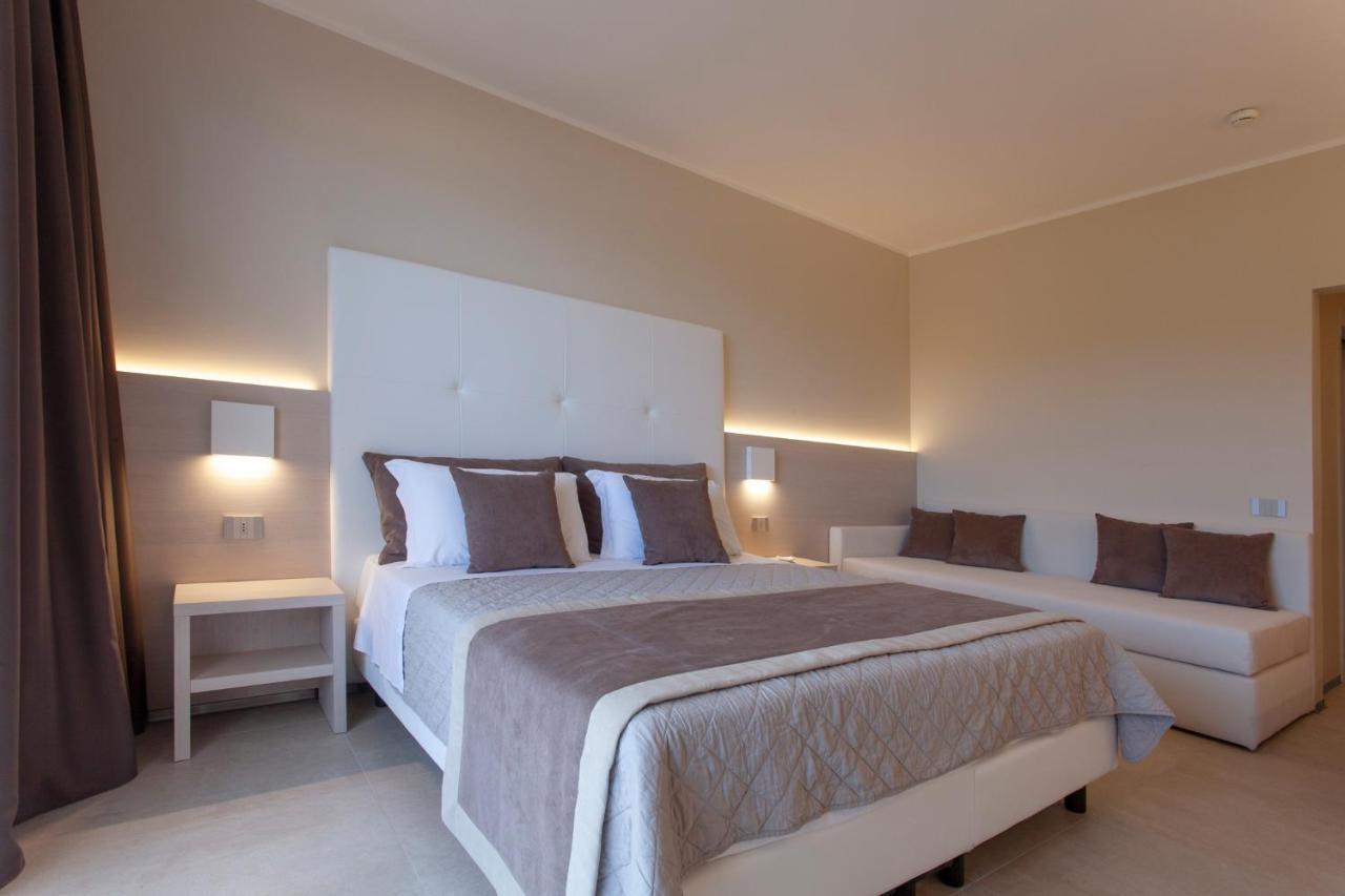 Hotel La Perla Del Golfo Procchio  Luaran gambar