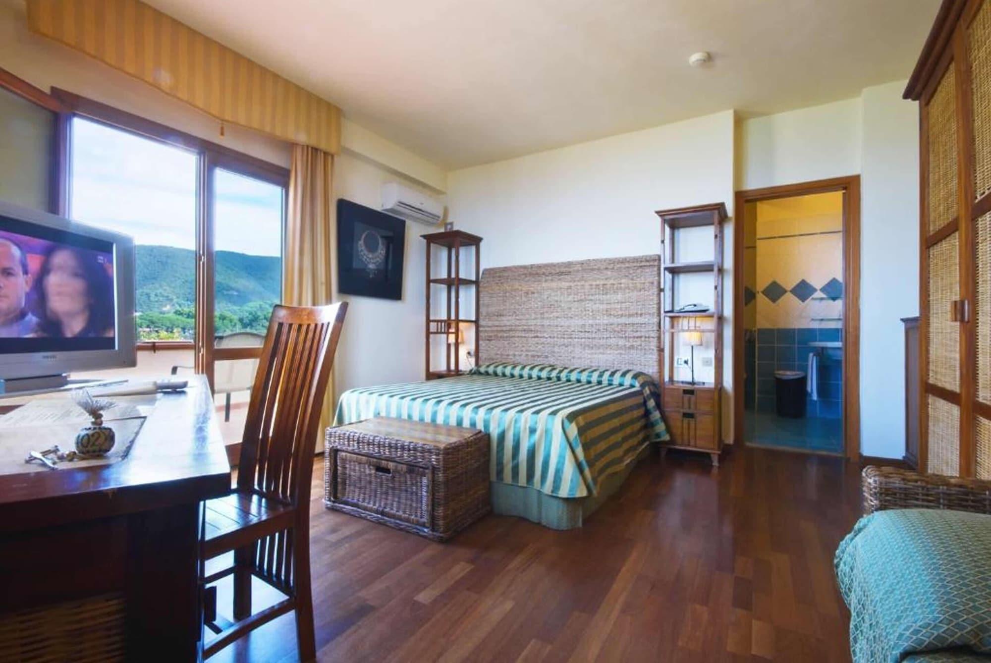 Hotel La Perla Del Golfo Procchio  Luaran gambar