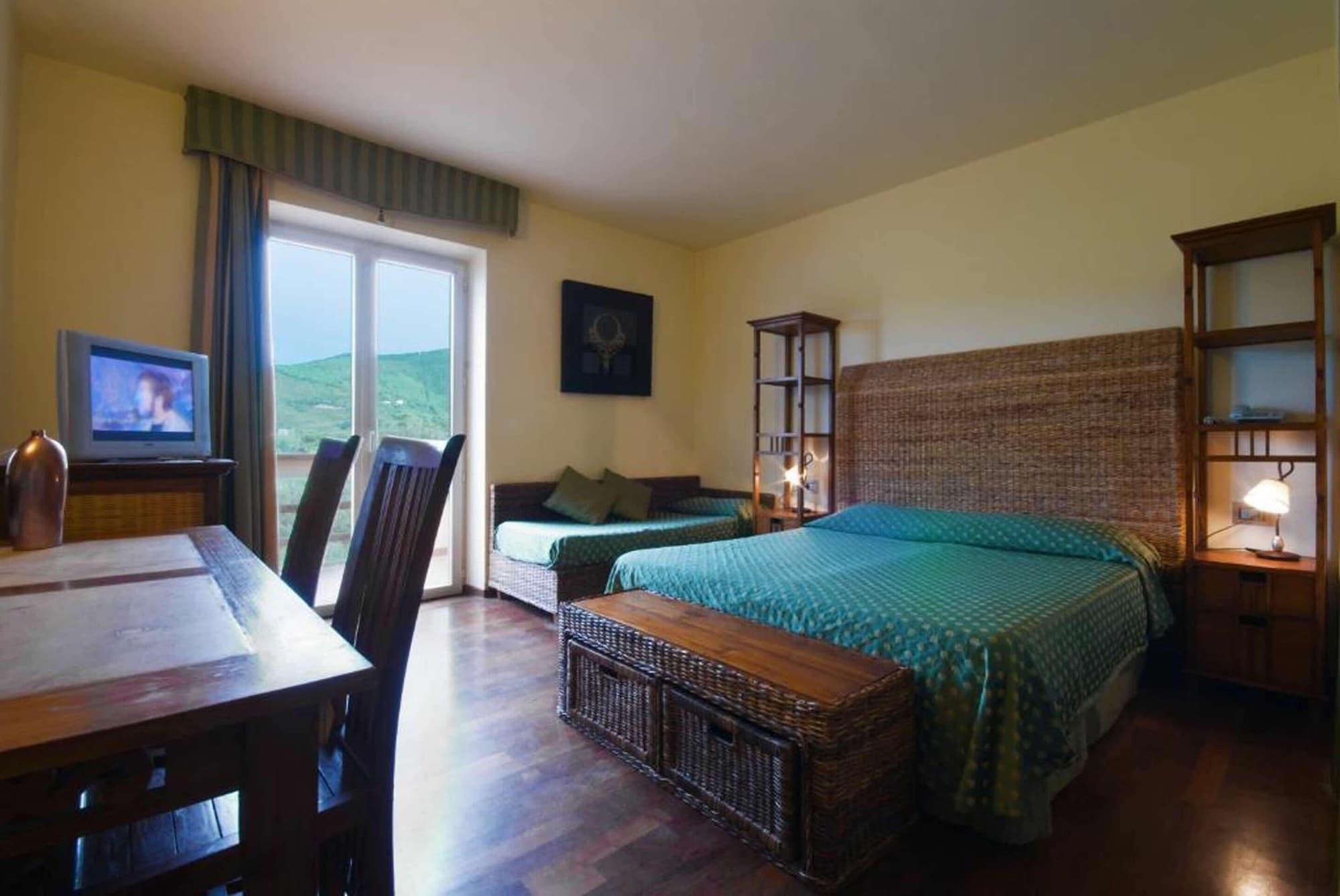 Hotel La Perla Del Golfo Procchio  Luaran gambar