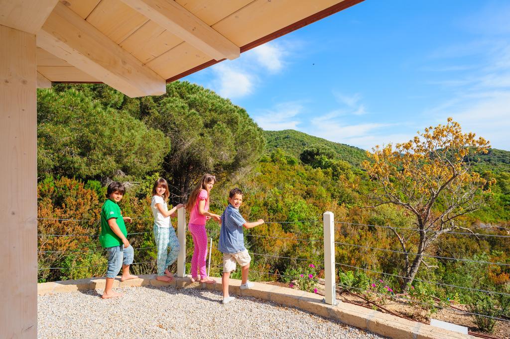 Hotel La Perla Del Golfo Procchio  Luaran gambar