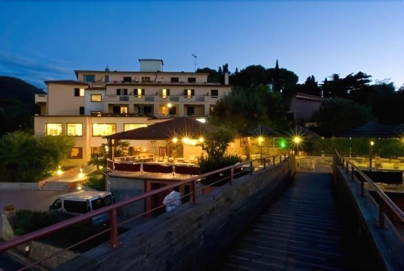 Hotel La Perla Del Golfo Procchio  Luaran gambar